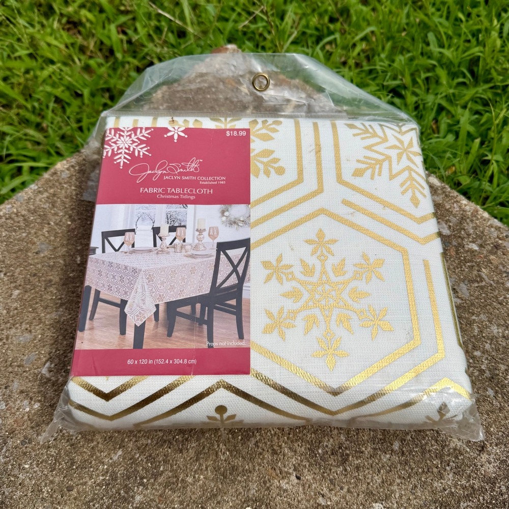 Vintage Jaclyn Smith Christmas Snowflake Gold White Tablecloth 60x120 Rectangle